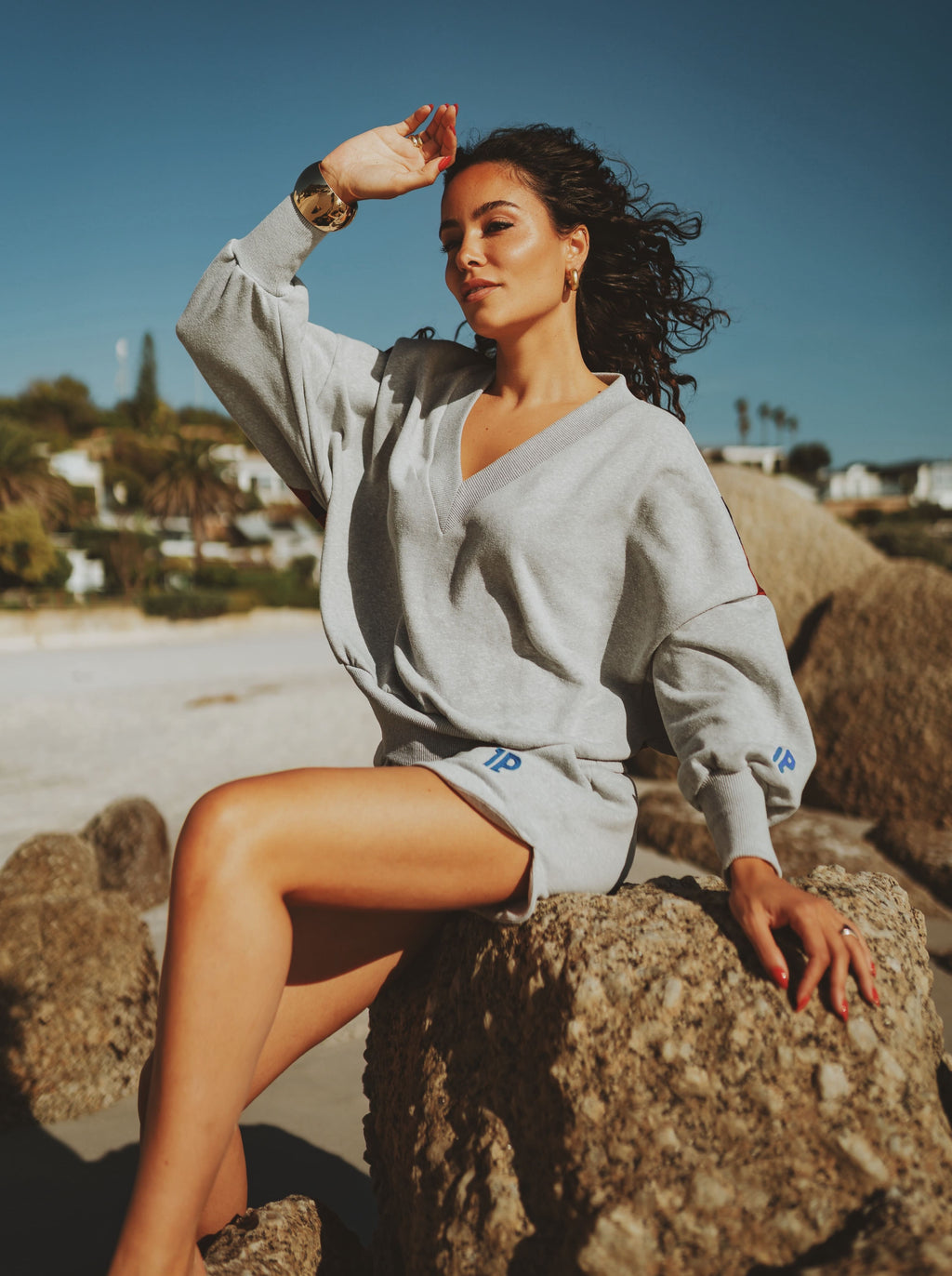 V-neck Sweater light grey melee with silk back