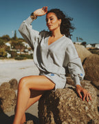 V-neck Sweater light grey melee with silk back