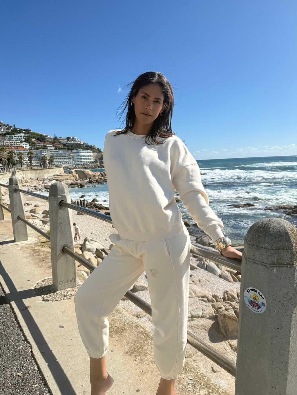 Basic Sweater Creme