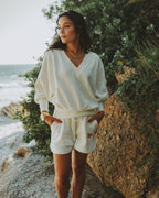 V-neck Sweater white melee with silk back