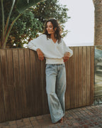 V-neck Sweater white melee with silk back
