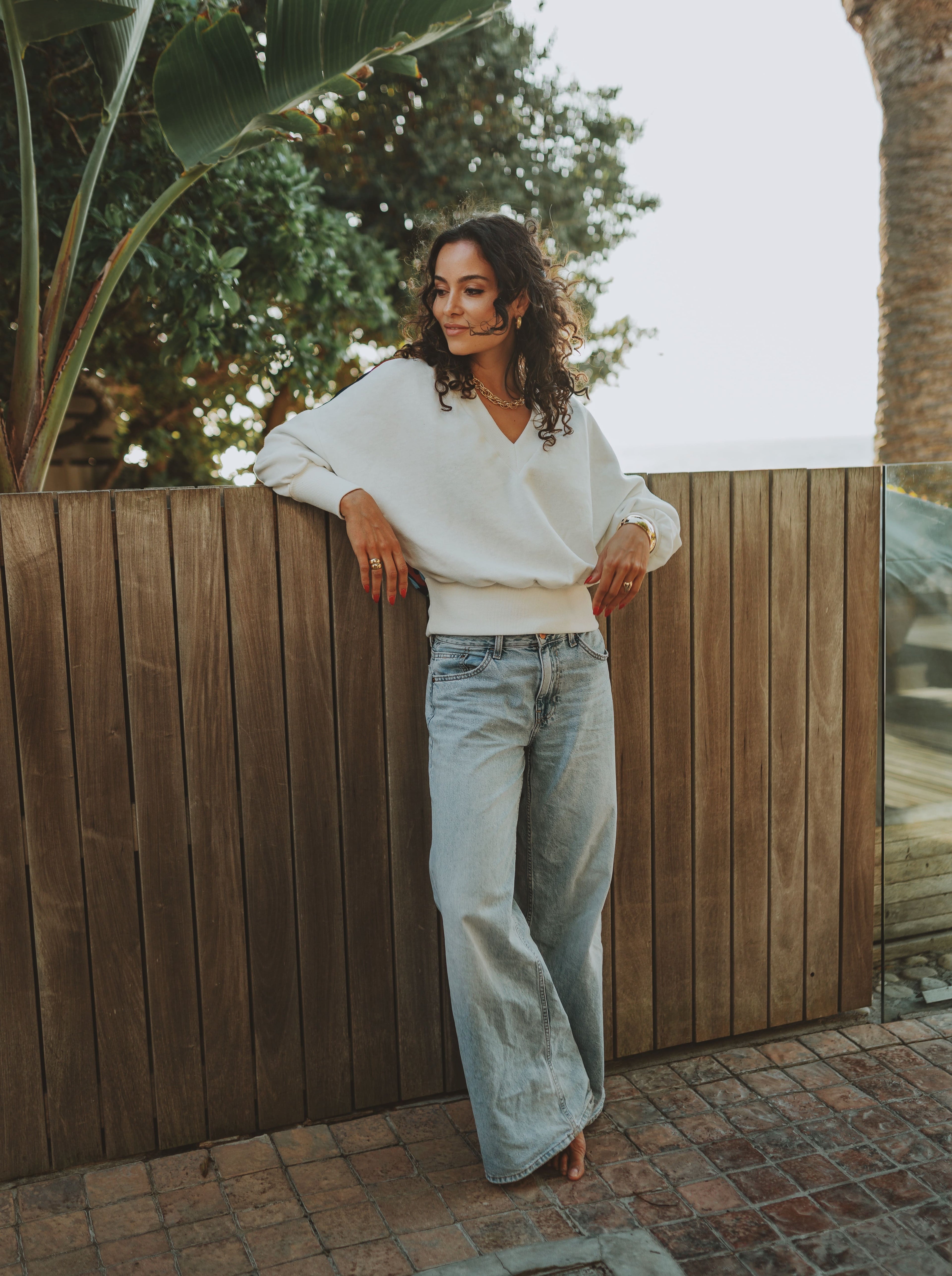 V-neck Sweater white melee with silk back