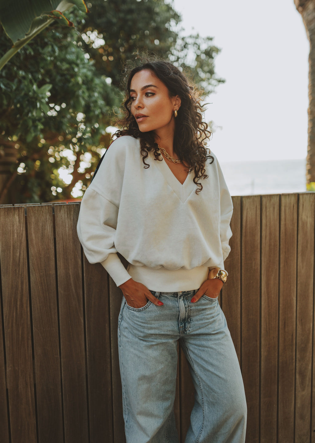 V-neck Sweater white melee with silk back